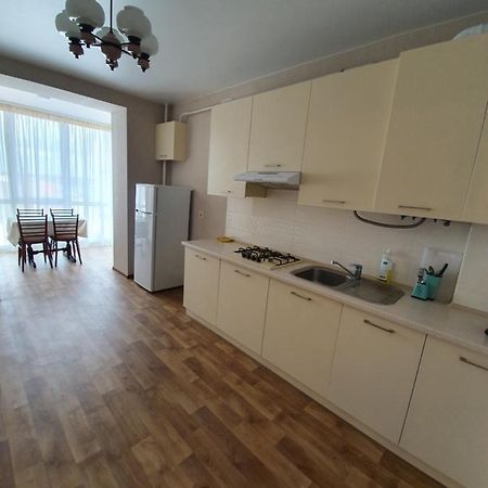 לוצק Яровиця.Промінь מראה חיצוני תמונה